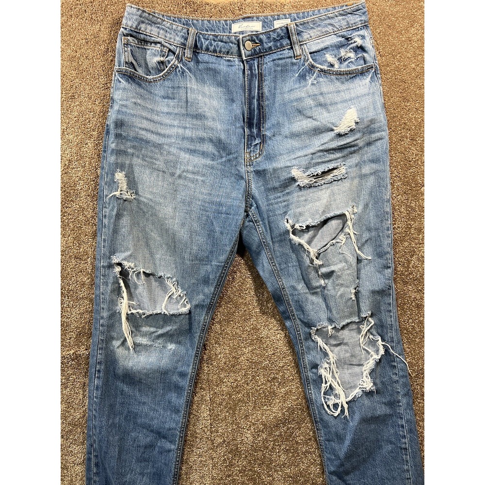 KanCan Jeans‎ 31 Style VBK1747K Cut 37206 Distressed Loose Fit